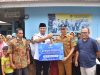 Bupati Dharmasraya Sutan Riska Tuanku Kerajaan SE,MAP Dan Juga Selaku Ketua APKASI Serahkan Bantuan Kepada Korban Banjir Di Kabupaten Pesisir Selatan